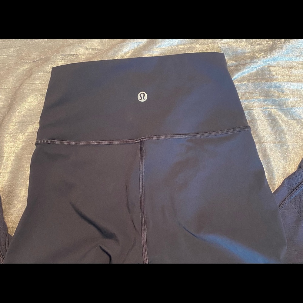 Lululemon Size 4 Mesh Leggings